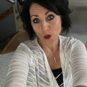 Meet your Posher, Eva